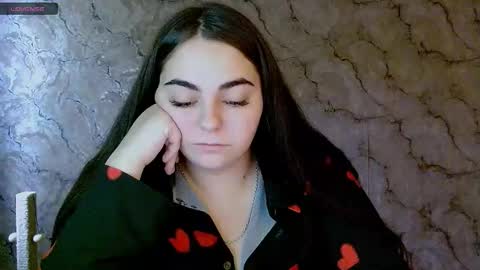 Ellie online show from 10/06/25, 01:08