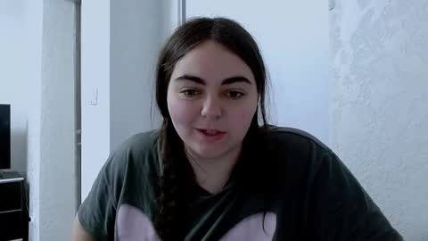 Ellie online show from 04/10/26, 06:07