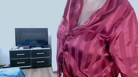 Ellie online show from 05/31/26, 03:26