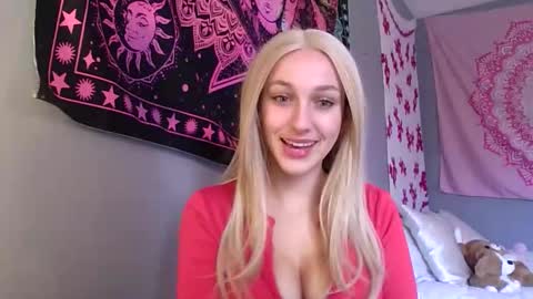 Ellie online show from 03/04/26, 07:20