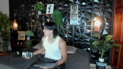 Elloit Colton online show from 11/06/25, 10:10