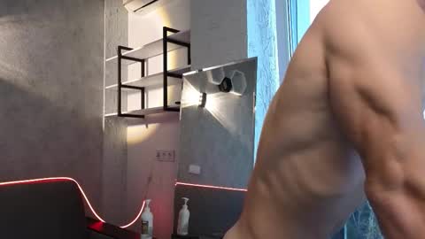 elliot_muscle04 online show from 09/22/25, 03:30