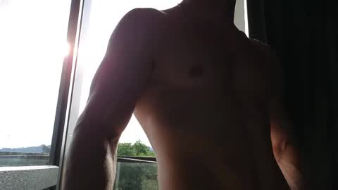 Snapshot of elliot_muscle04 chatting on 06/07/26, 02:43 elliot_muscle04 online show from 06/07/26, 02:43
