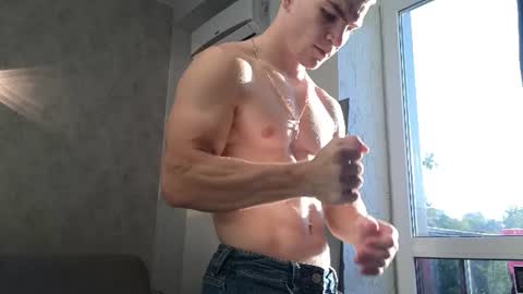 Snapshot of elliot_muscle04 chatting on 07/18/26, 03:38 elliot_muscle04 online show from 07/18/26, 03:38