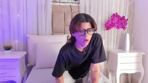    online show from 02/02/26, 08:51