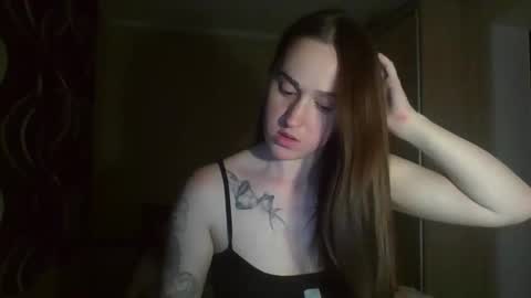 Snapshot of elliza_snow chatting on 04/16/26, 06:30 Eliza online show from 04/16/26, 06:30