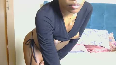 Snapshot of elllanna chatting on 05/07/26, 08:47 elllanna online show from 05/07/26, 08:47