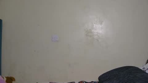 Snapshot of elllanna chatting on 05/14/26, 03:52 elllanna online show from 05/14/26, 03:52