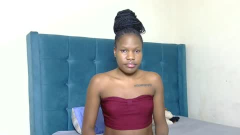 Snapshot of elllanna chatting on 06/27/26, 10:31 elllanna online show from 06/27/26, 10:31