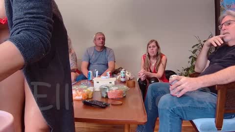 Snapshot of ells_palace chatting on 02/08/25, 07:38 Ella Bella Bo Bella online show from 02/08/25, 07:38