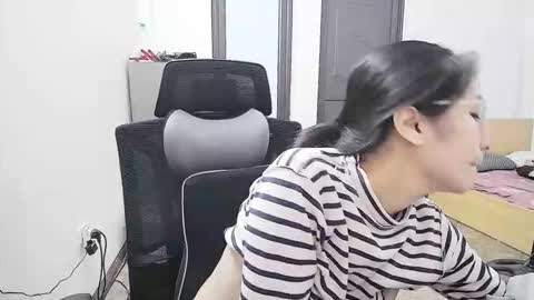 ellsa9x online show from 11/17/25, 02:39