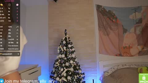 Snapshot of elly_ary chatting on 01/08/25, 06:20 elly_ary online show from 01/08/25, 06:20