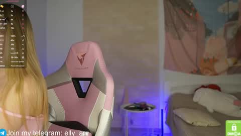 Snapshot of elly_ary chatting on 03/03/25, 06:22 elly_ary online show from 03/03/25, 06:22