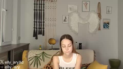 Snapshot of elly_ary chatting on 01/11/26, 09:20 elly_ary online show from 01/11/26, 09:20