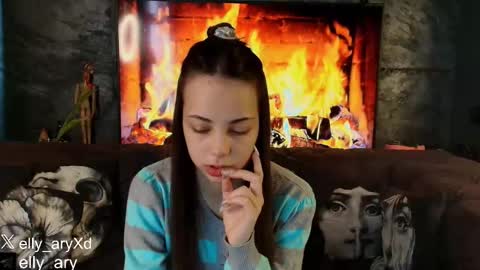 Snapshot of elly_ary chatting on 03/17/26, 12:04 elly_ary online show from 03/17/26, 12:04