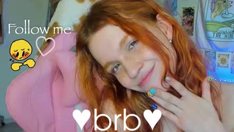 Snapshot of elly_milas chatting on 10/05/25, 06:34 Elly     Fansly  online show from 10/05/25, 06:34