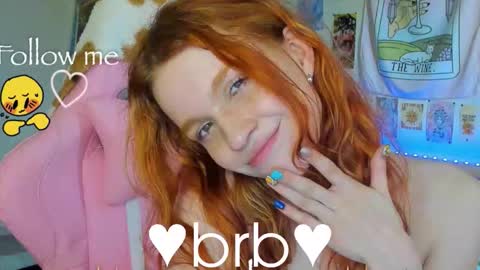 Snapshot of elly_milas chatting on 10/21/25, 08:04 Elly     Fansly  online show from 10/21/25, 08:04