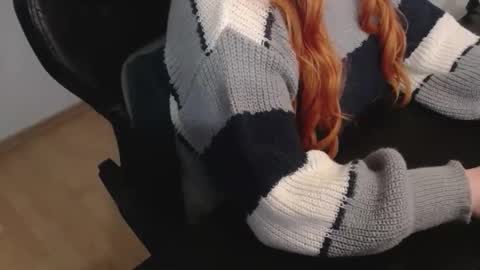 Elly online show from 12/04/25, 05:54