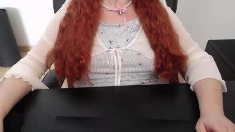 Elly online show from 04/15/26, 11:06