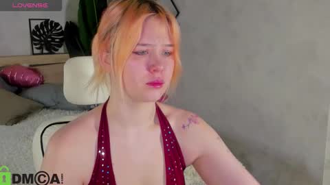 ellya_castro online show from 02/24/26, 12:30