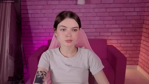 Snapshot of ellya_me chatting on 02/07/26, 08:51 Ellya online show from 02/07/26, 08:51