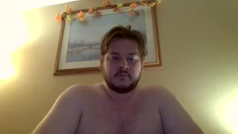 Snapshot of ellyer chatting on 10/28/25, 02:48 Elio online show from 10/28/25, 02:48