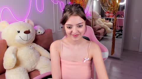 Elly online show from 01/03/25, 05:42