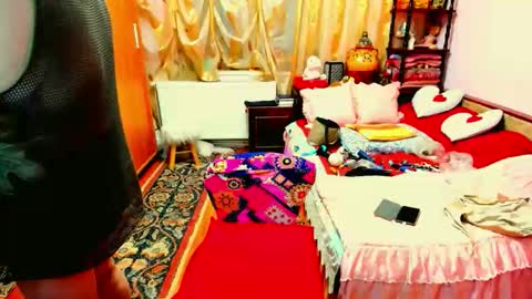 ellyhot53 online show from 04/20/26, 03:04