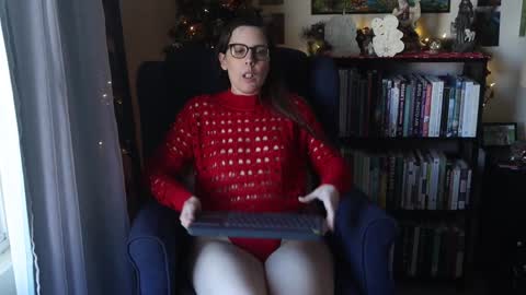 Elly Naomi online show from 12/06/24, 07:12