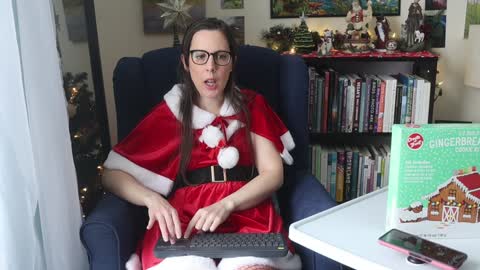 Elly Naomi online show from 12/22/24, 04:27