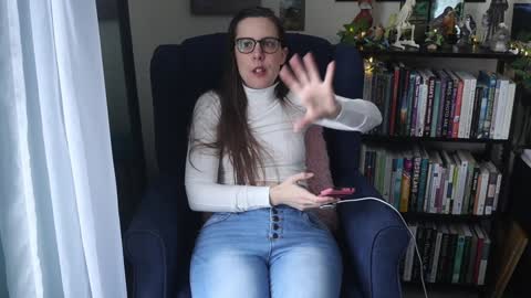 Elly Naomi online show from 01/12/25, 04:08