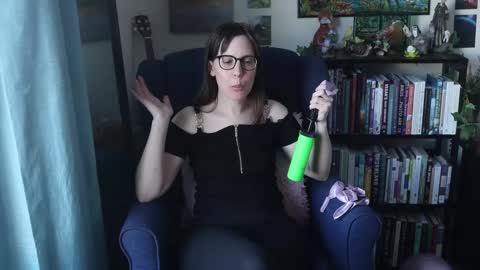 Elly Naomi online show from 02/21/25, 10:15