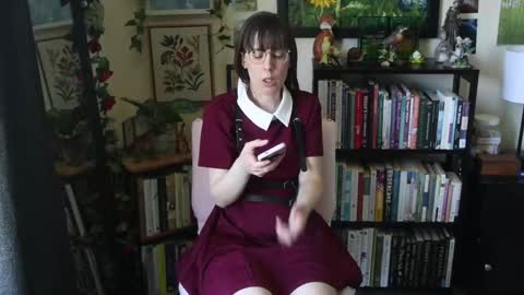 Snapshot of ellynaomi chatting on 06/06/26, 05:17 Elly Naomi online show from 06/06/26, 05:17