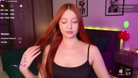 Snapshot of ellypeach chatting on 05/04/26, 11:39 EllyPeach online show from 05/04/26, 11:39