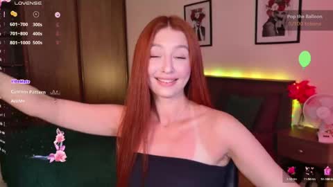 Snapshot of ellypeach chatting on 05/28/26, 11:18 EllyPeach online show from 05/28/26, 11:18