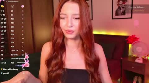 Snapshot of ellypeach chatting on 07/15/26, 08:25 EllyPeach online show from 07/15/26, 08:25