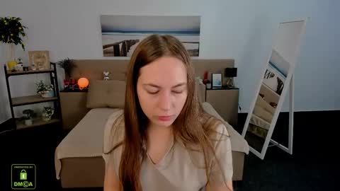 Snapshot of elma_lily chatting on 09/16/25, 05:52 elma_lily online show from 09/16/25, 05:52