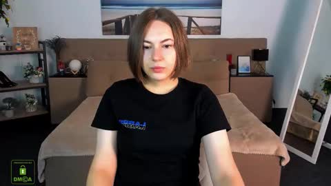 Snapshot of elma_lily chatting on 09/20/25, 06:03 elma_lily online show from 09/20/25, 06:03