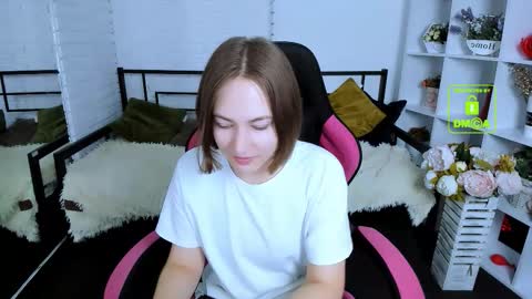 Snapshot of elma_lily chatting on 09/23/25, 06:05 elma_lily online show from 09/23/25, 06:05