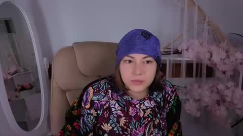Snapshot of elma_lily chatting on 10/14/25, 05:30 elma_lily online show from 10/14/25, 05:30