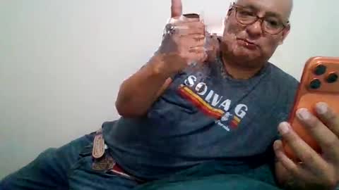 elmario24 online show from 11/03/25, 08:48