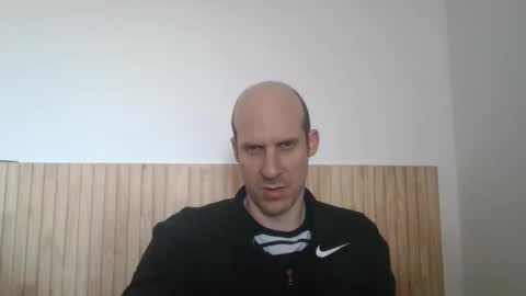 Mati Restrepo online show from 05/18/26, 05:41
