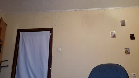 Kate online show from 04/19/26, 06:10