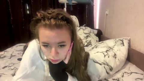 eloiscolins online show from 05/25/26, 04:40