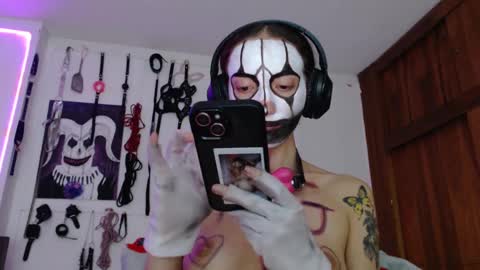 Chelsea  Please help me to reach 100 thumbs up online show from 01/04/25, 11:59