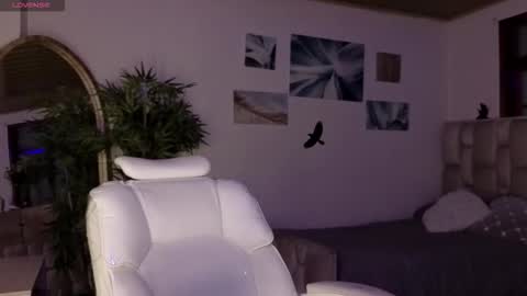 Eloise  . online show from 03/28/26, 07:57