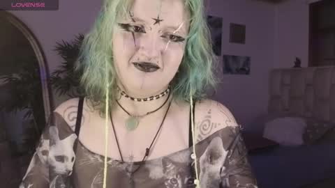 Eloise  . online show from 05/06/26, 04:41