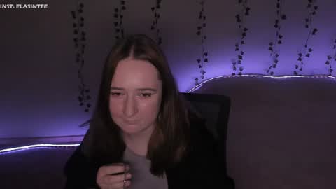 Ela give me a thumbs up if you like it  and this is important for the development of the account online show from 06/20/26, 03:31