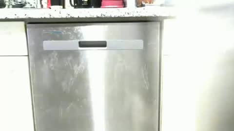 Snapshot of elparador chatting on 01/17/25, 01:15 El Parador online show from 01/17/25, 01:15