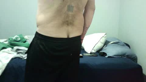 Snapshot of elpouto chatting on 06/01/26, 08:27 Elpouro online show from 06/01/26, 08:27